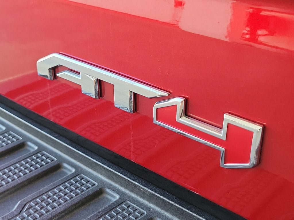 Used 2023 GMC Sierra 1500 AT4 w/ AT4 Premium Package AWD/4WD image 8