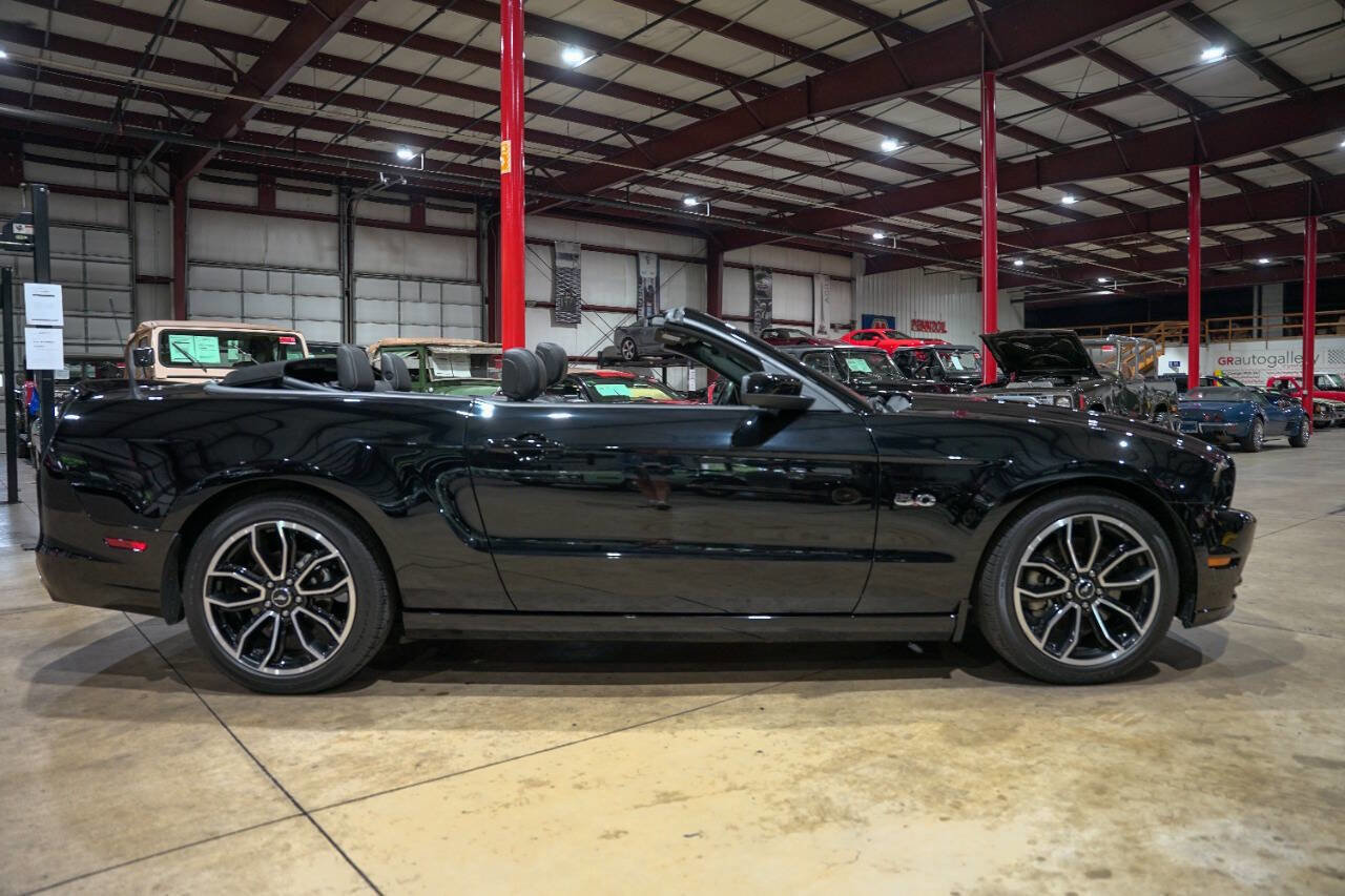 Used 2014 Ford Mustang GT Premium w/ Equipment Group 401A image 10