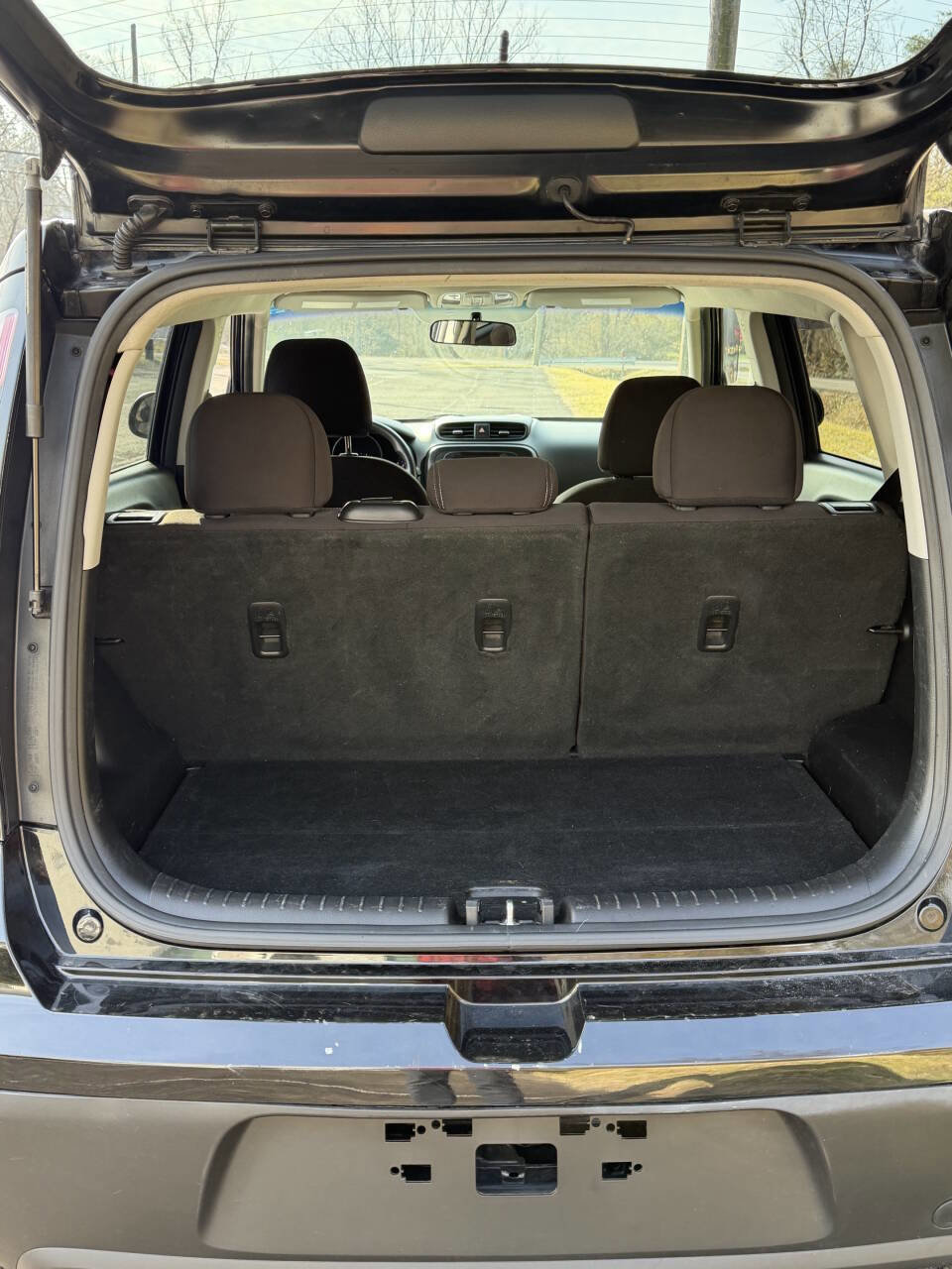 Used 2018 Kia Soul FWD image 13