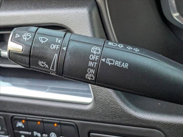 Used 2023 Chevrolet Suburban Premier image 11