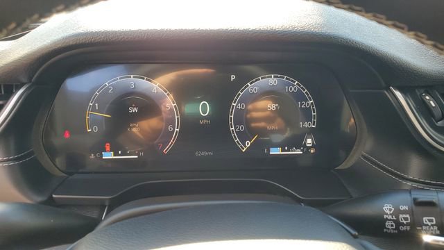 Certified 2024 Jeep Grand Cherokee L Altitude image 10