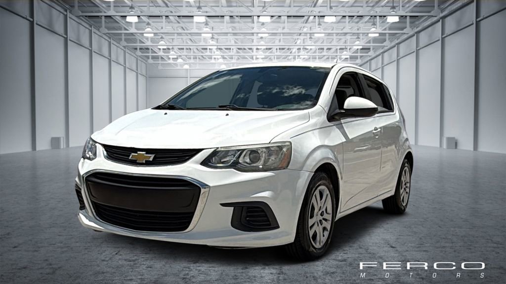 Used 2017 Chevrolet Sonic LT FWD image 1