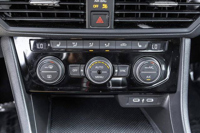 Used 2024 Volkswagen Jetta SE FWD image 17