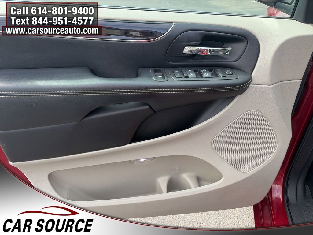 Used 2014 Dodge Grand Caravan SXT image 16