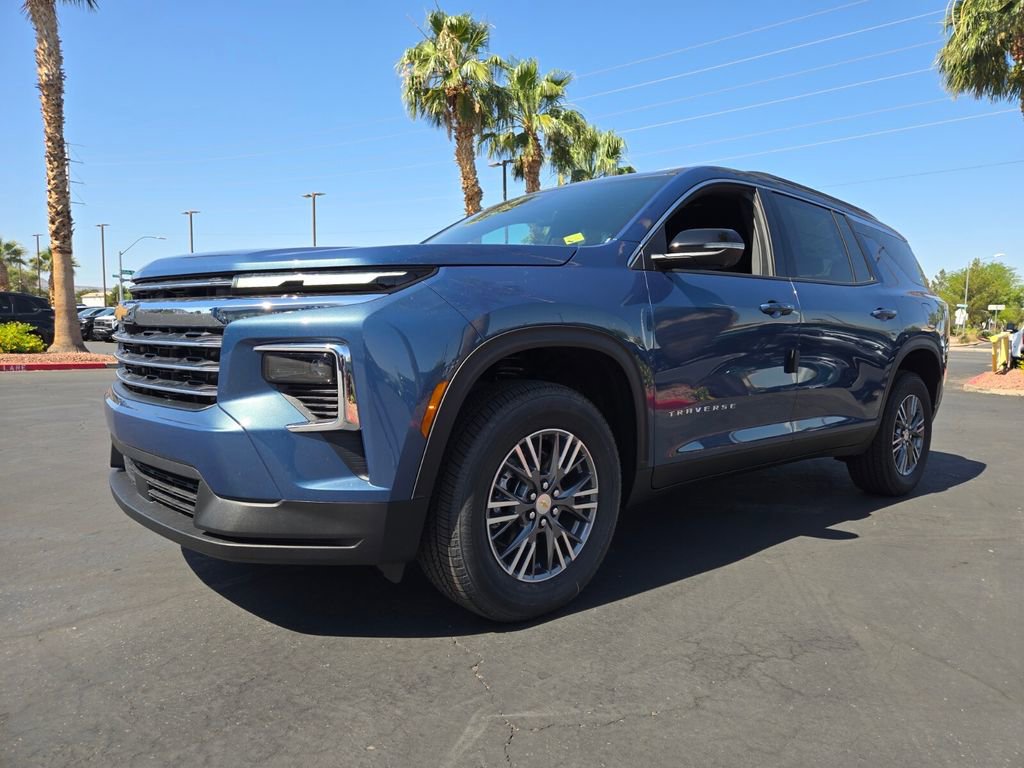 New 2026 Chevrolet Traverse LT w/ Driver Confidence Package FWD image 2