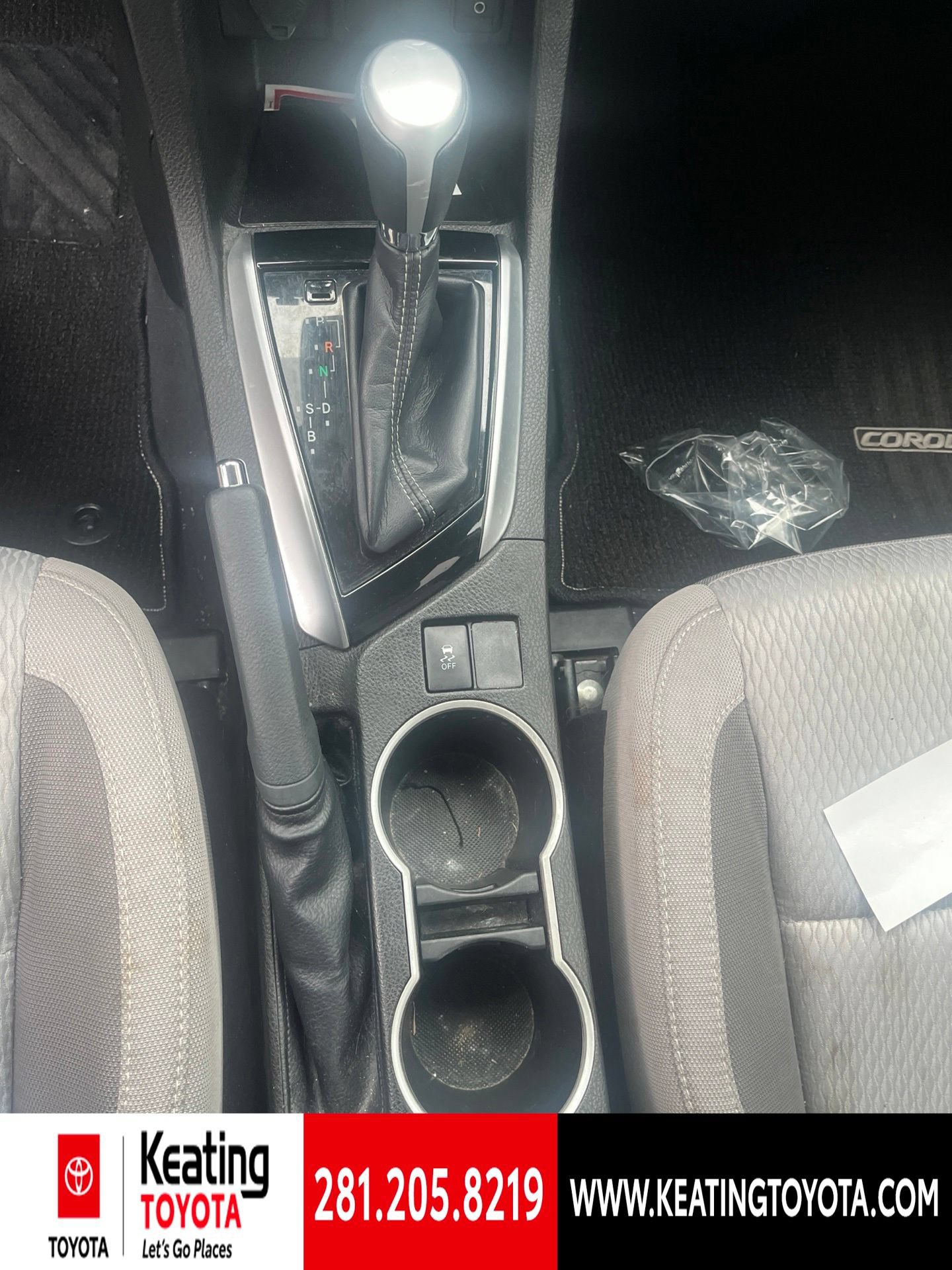 Used 2018 Toyota Corolla LE FWD image 16