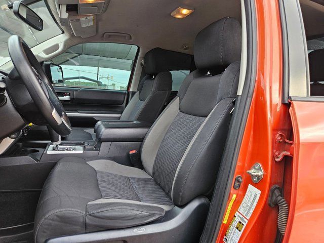 Used 2017 Toyota Tundra SR5 w/ SR5 Upgrade Package AWD/4WD image 13