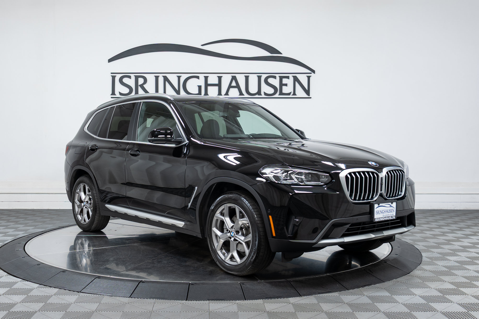 Certified 2024 BMW X3 xDrive30i w/ Premium Package AWD/4WD image 3