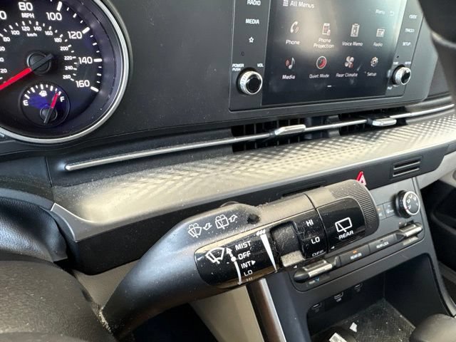 Certified 2024 Kia Carnival LX FWD image 19