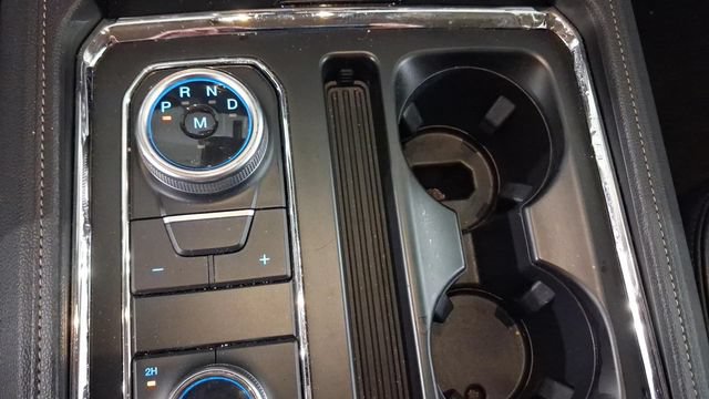 Used 2024 Ford Expedition XLT AWD/4WD image 32