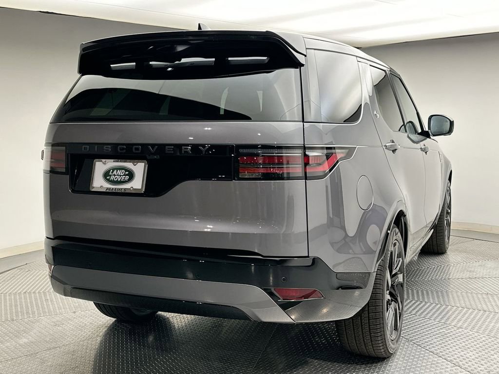 Certified 2025 Land Rover Discovery Dynamic SE AWD/4WD image 2