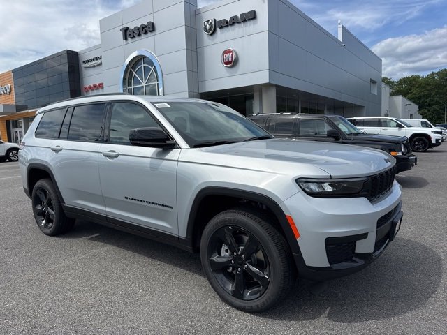 New 2025 Jeep Grand Cherokee L Altitude