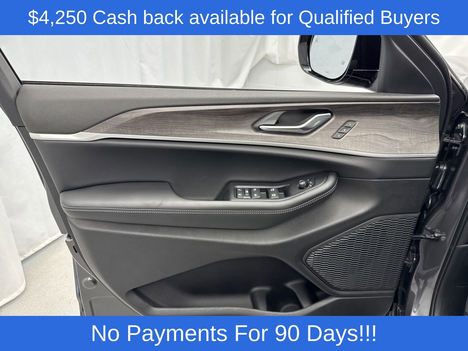 New 2025 Jeep Grand Cherokee Limited image 13