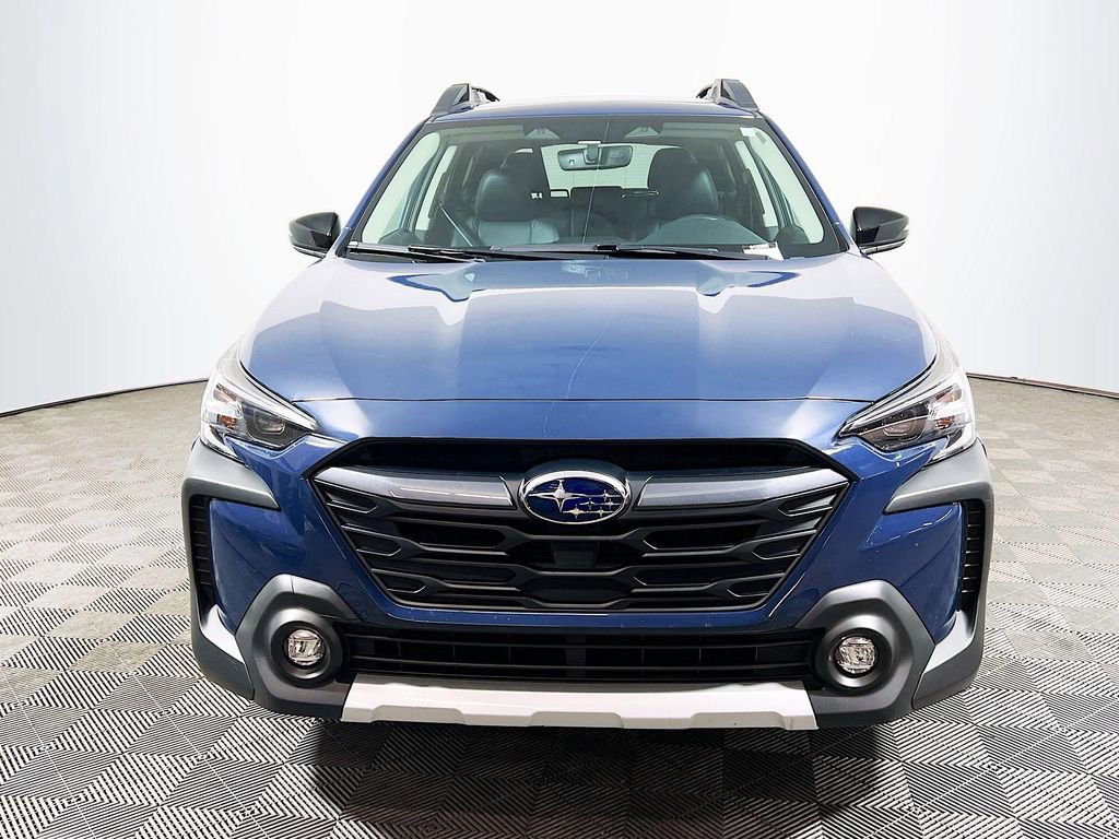 Used 2025 Subaru Outback Limited XT AWD/4WD image 2