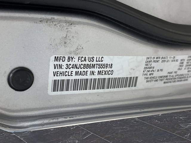 Used 2021 Jeep Compass Latitude image 34