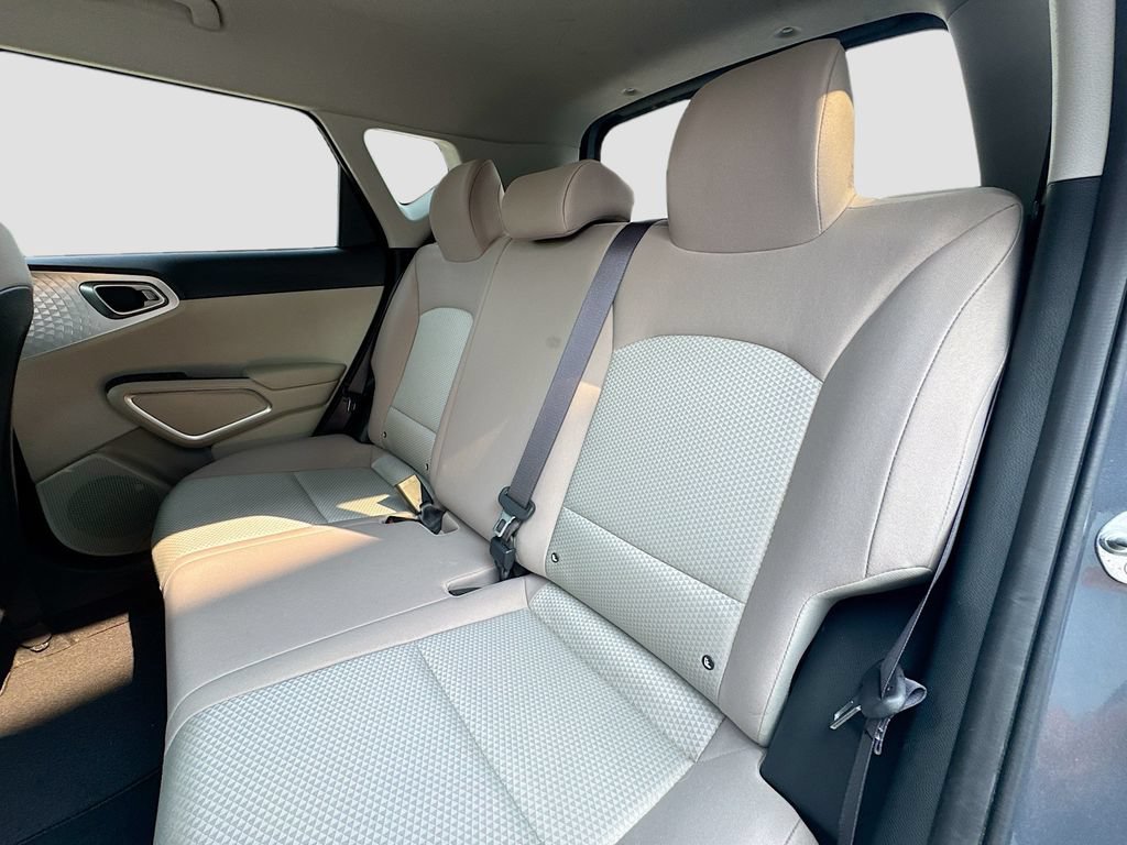 Certified 2022 Kia Soul LX w/ Technology Package FWD image 26