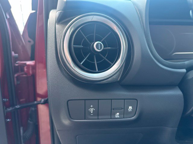 Used 2023 Hyundai Kona SEL FWD image 14