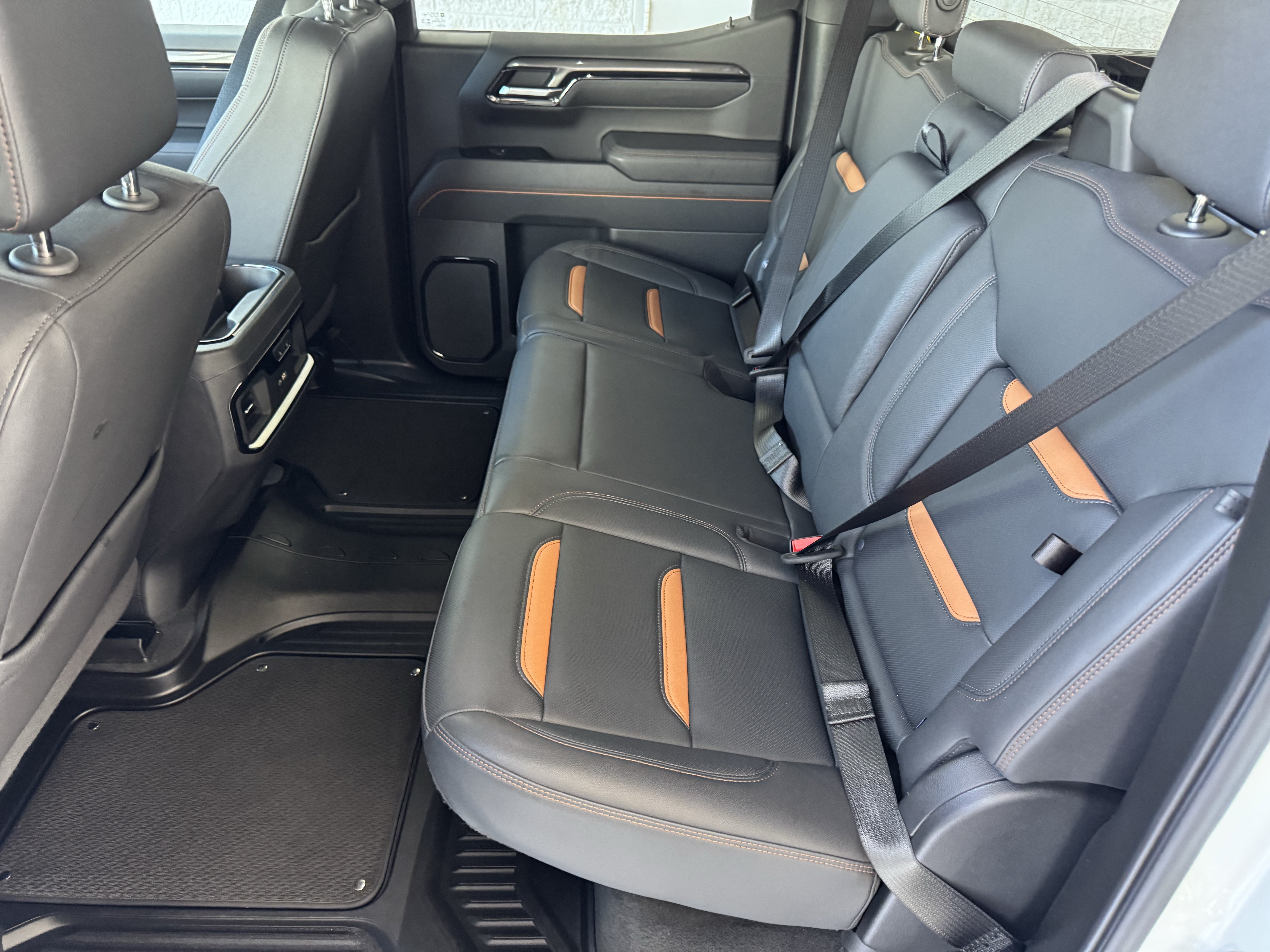 Certified 2025 GMC Sierra 1500 AT4 AWD/4WD image 15
