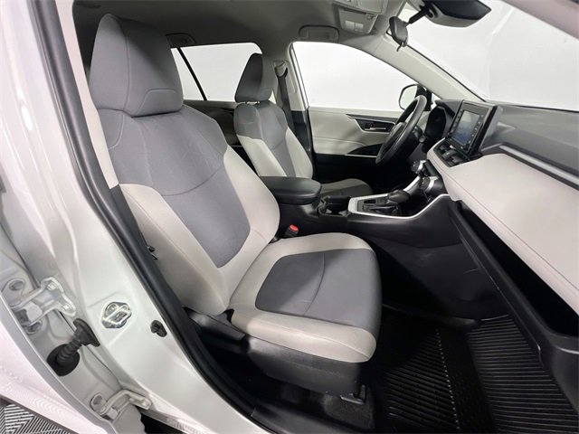 Used 2021 Toyota RAV4 XLE image 27