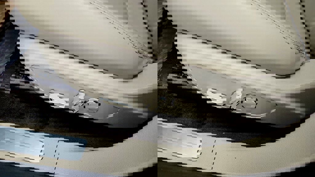 Used 2017 Lincoln MKZ Premiere image 11