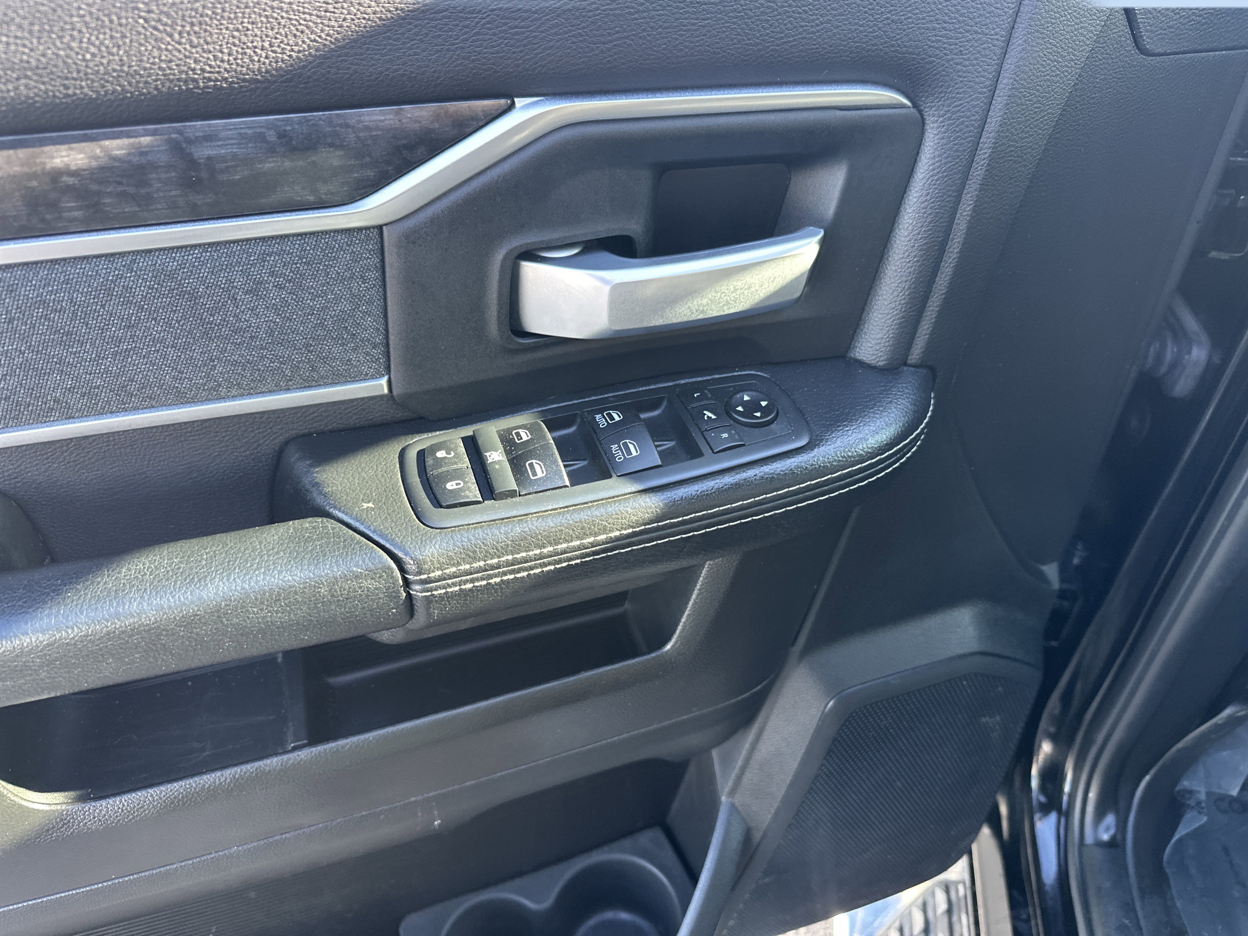 Used 2019 RAM 2500 Big Horn image 9