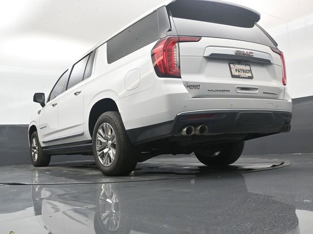 Used 2022 GMC Yukon XL Denali AWD/4WD image 43