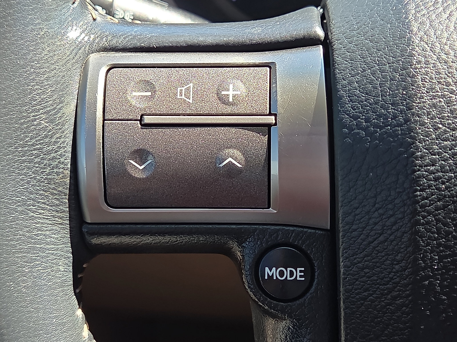 Used 2018 Lexus GX 460 w/ Navigation Package AWD/4WD image 21
