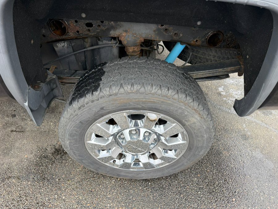 Used 2017 GMC Sierra 2500 Denali w/ Duramax Plus Package AWD/4WD image 5