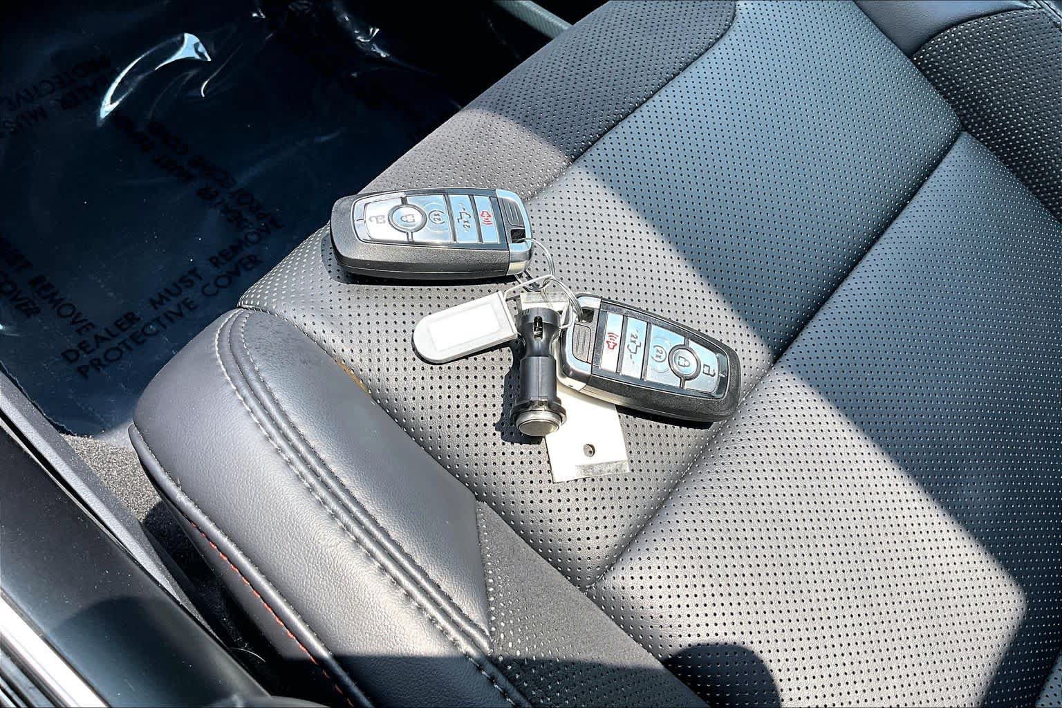 Used 2025 Ford F150 Raptor AWD/4WD image 12