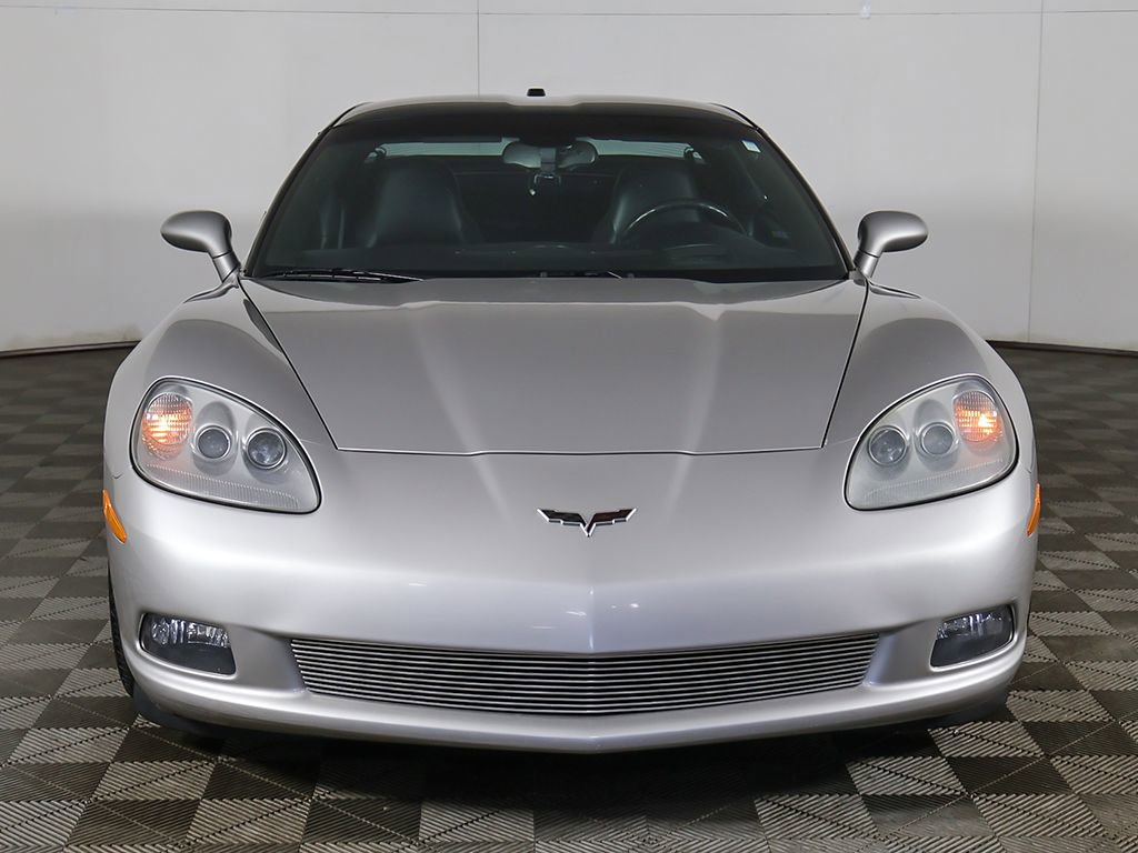 Used 2005 Chevrolet Corvette Coupe w/ Preferred Equipment Group RWD image 8