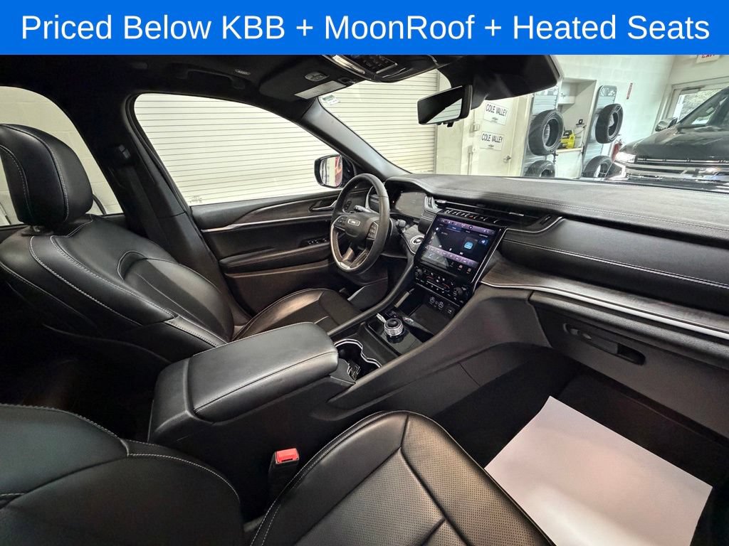 Used 2025 Jeep Grand Cherokee Limited w/ Luxury Tech Group II AWD/4WD image 27