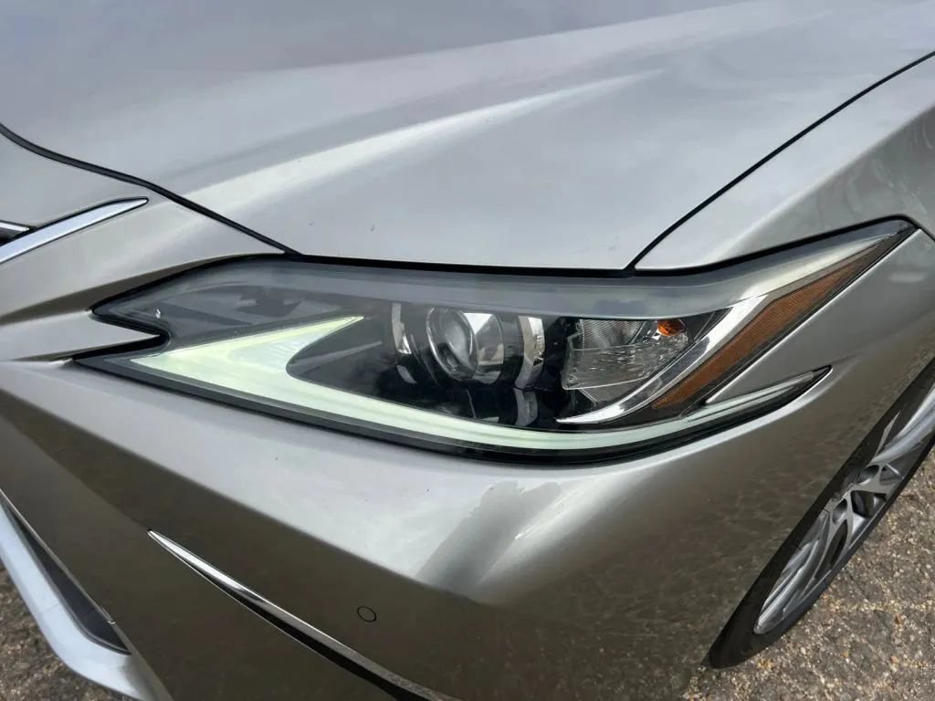 Used 2019 Lexus ES 350 w/ Premium Package FWD image 31
