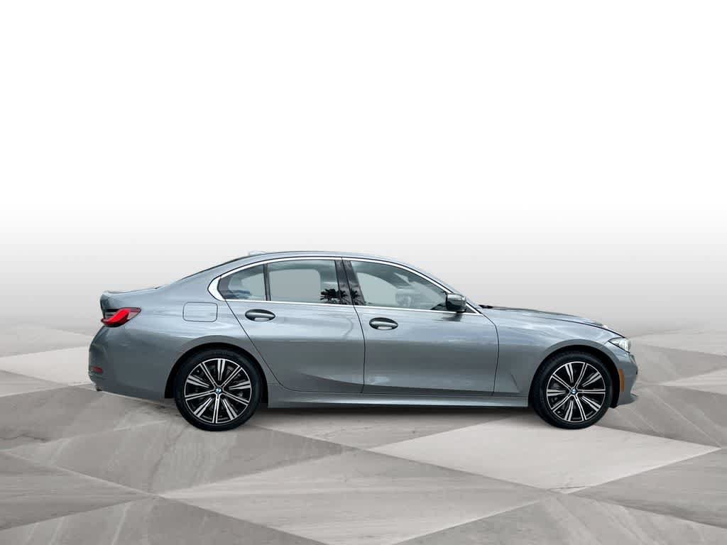 Used 2025 BMW 330i xDrive Sedan w/ Convenience Package AWD/4WD image 9