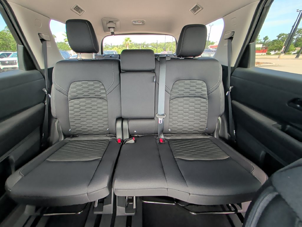 New 2026 Nissan Pathfinder SV FWD image 17