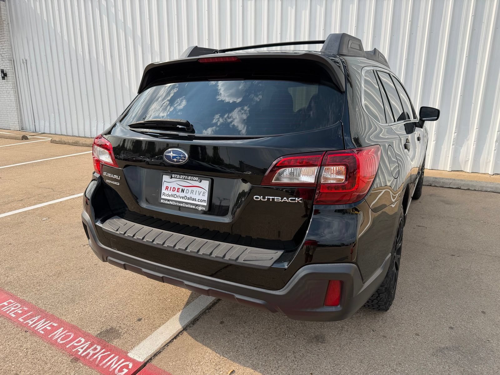 Used 2018 Subaru Outback 2.5i AWD/4WD image 6