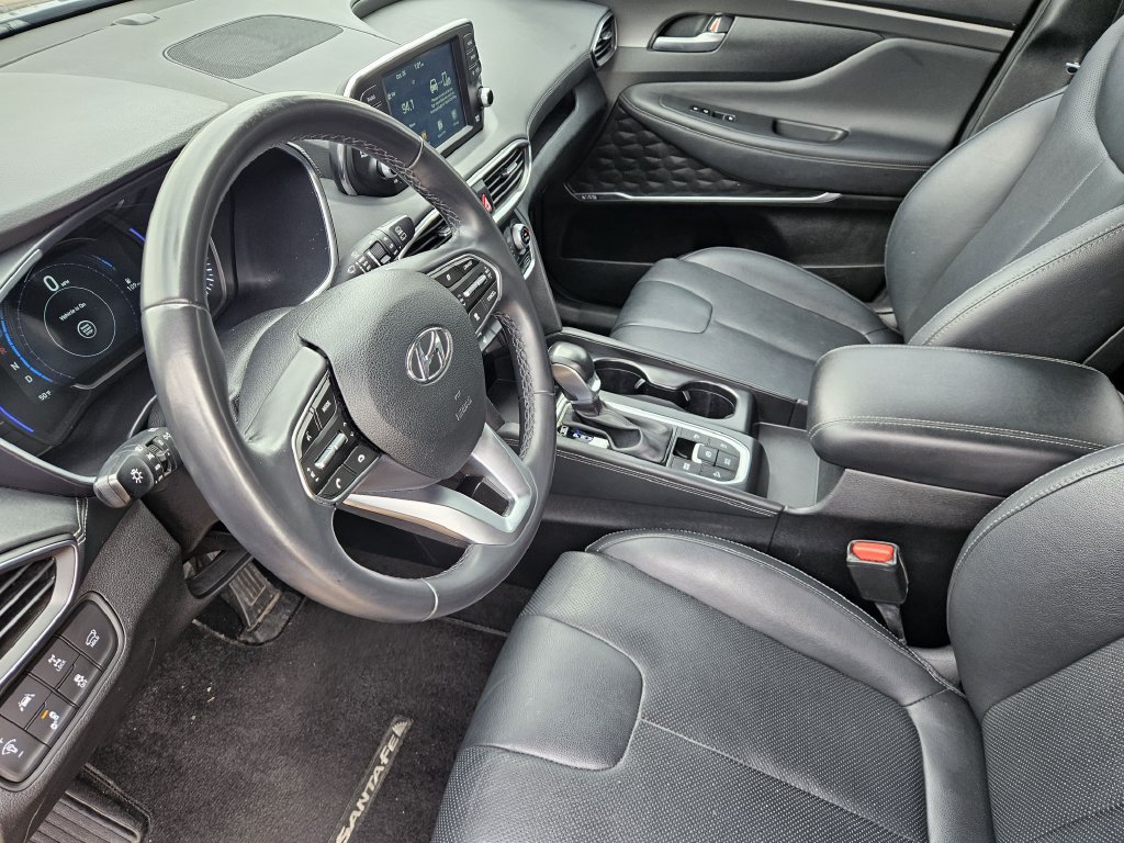 Used 2019 Hyundai Santa Fe Limited AWD/4WD image 16