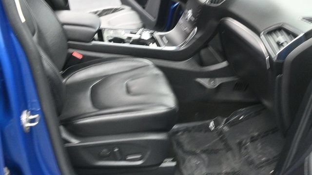 Used 2020 Ford Edge Titanium AWD/4WD image 15