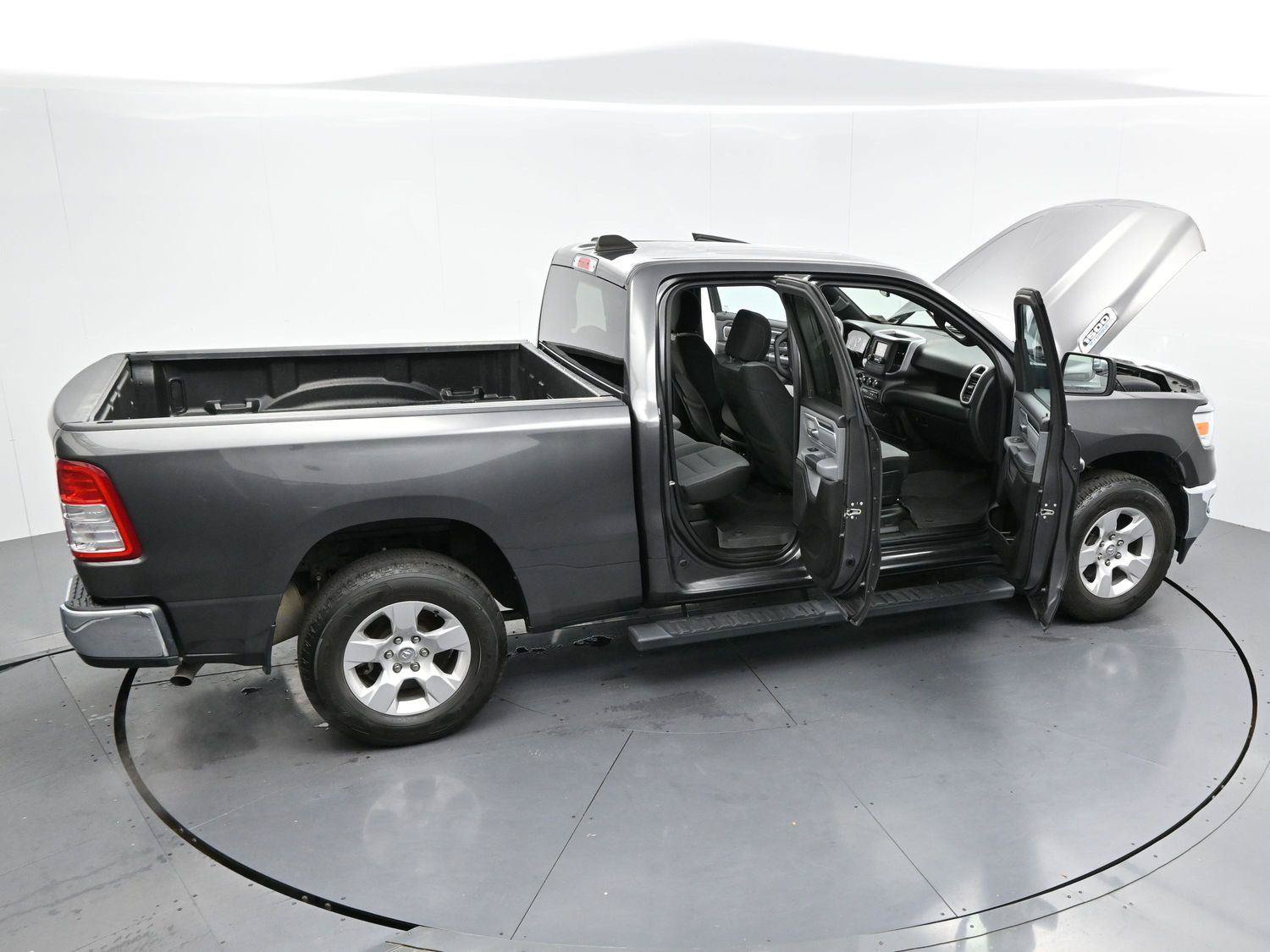 Used 2022 RAM 1500 Big Horn AWD/4WD image 35