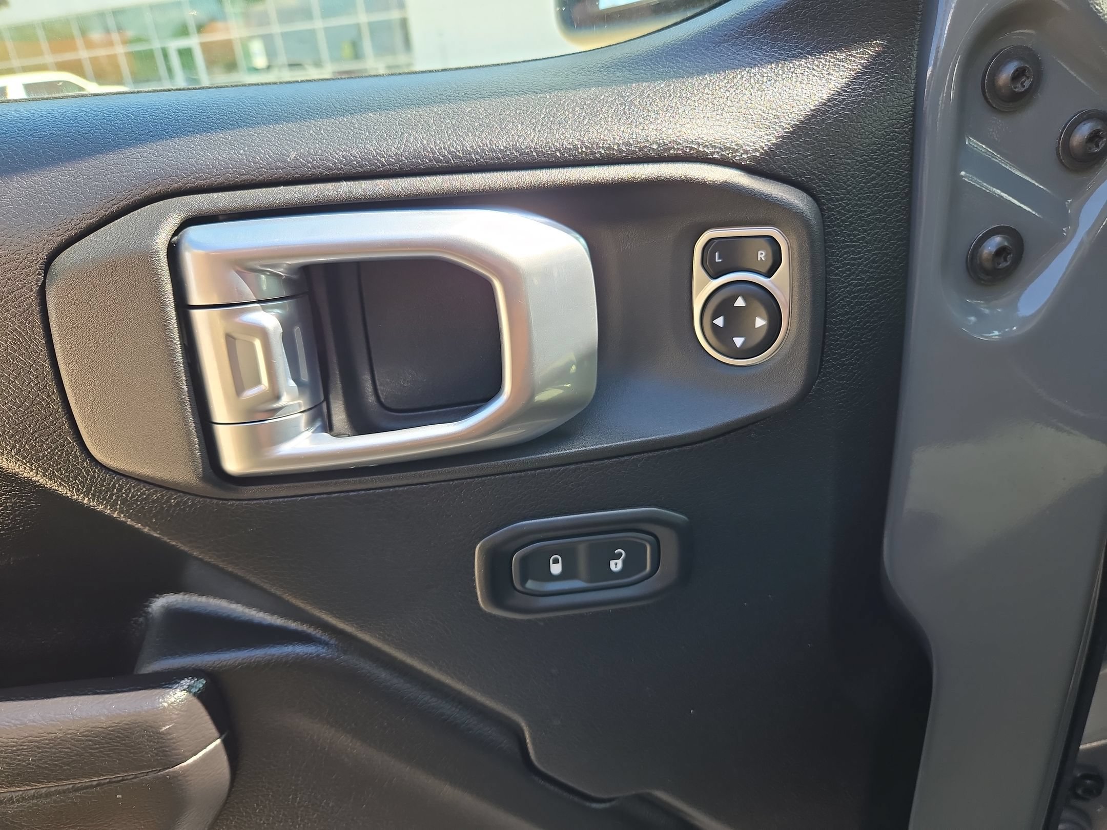 Used 2021 Jeep Wrangler Unlimited Sport AWD/4WD image 12