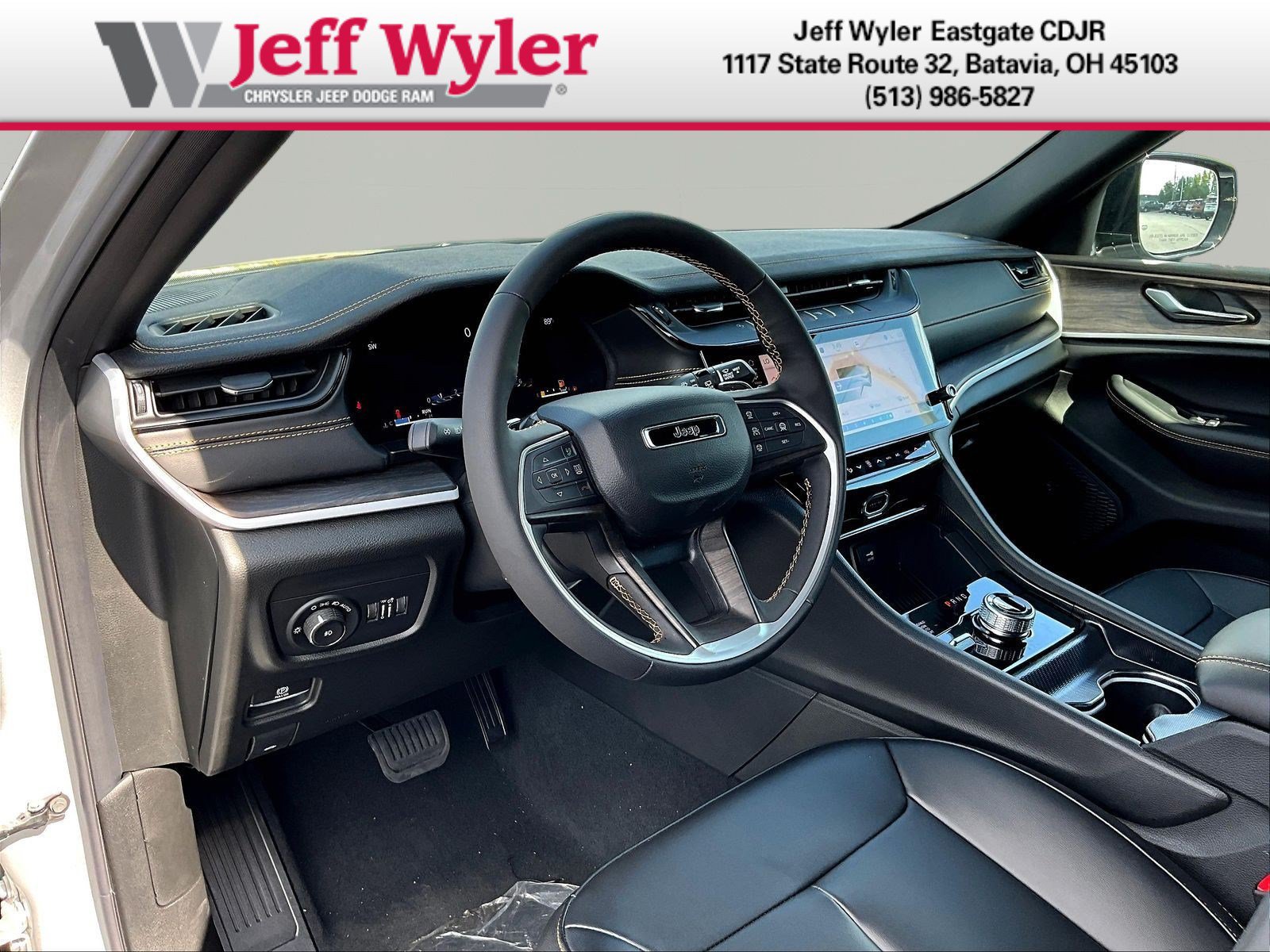 New 2026 Jeep Grand Cherokee Limited AWD/4WD image 16