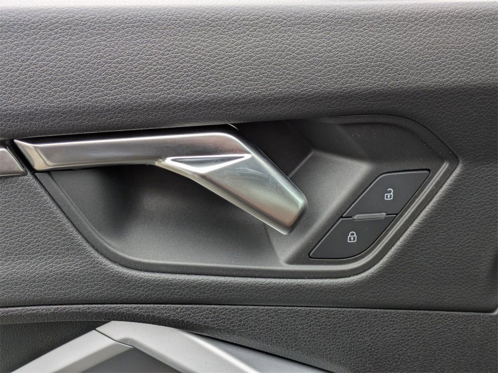 Used 2022 Audi Q3 2.0T Premium image 11