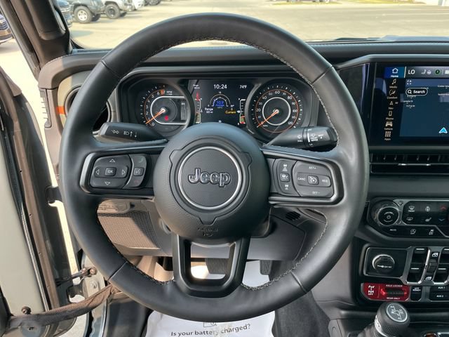 Used 2025 Jeep Gladiator Mojave AWD/4WD image 25