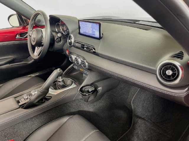 Used 2025 MAZDA MX-5 Miata RF Grand Touring RWD image 32