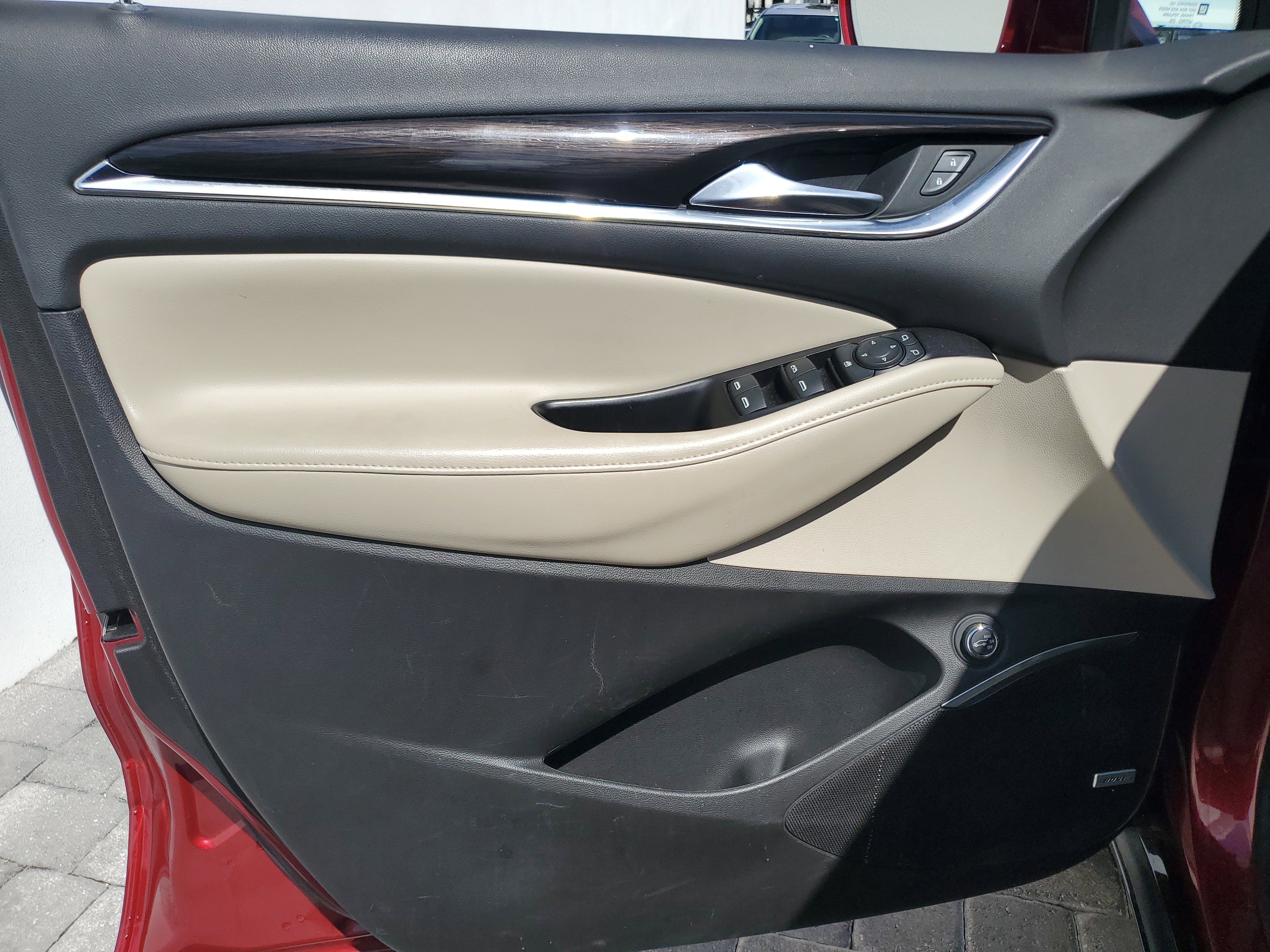 Used 2020 Buick Enclave Essence w/ Sound and Sites Package image 8