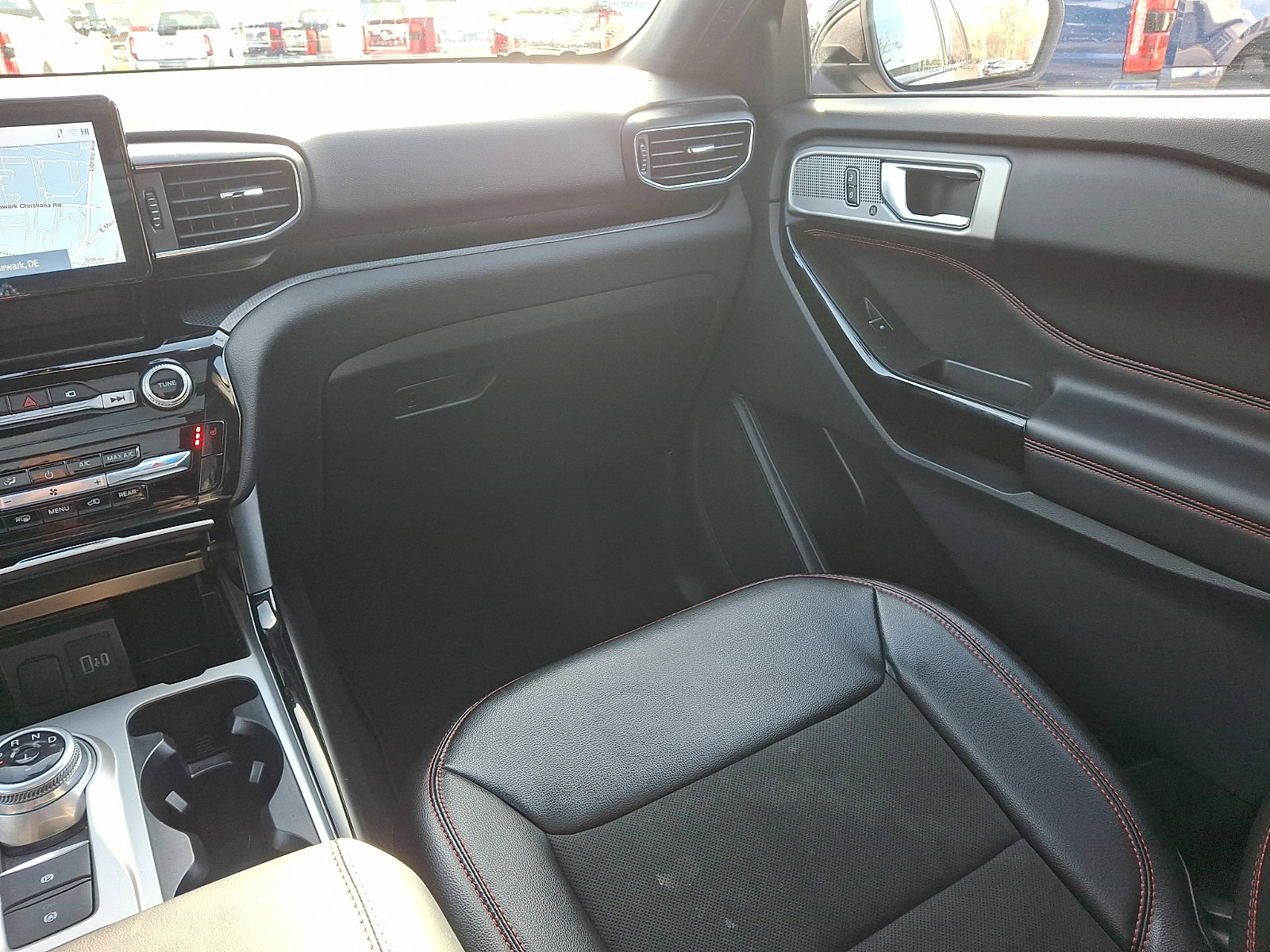 Certified 2022 Ford Explorer ST-Line image 16