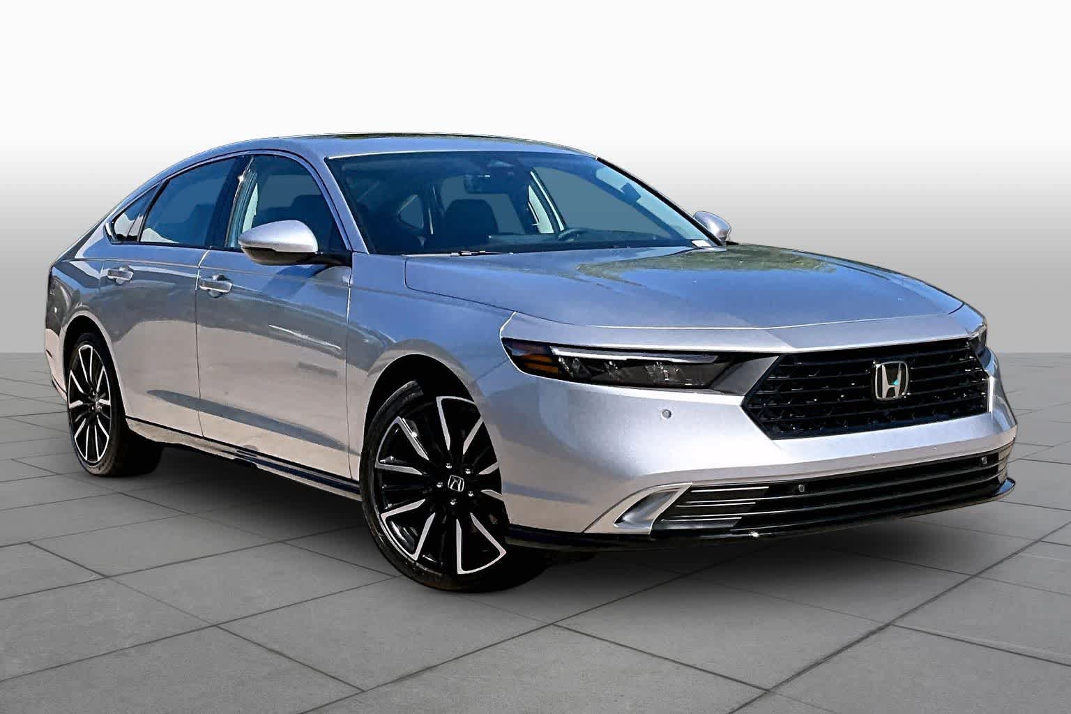 New 2026 Honda Accord Touring image 2