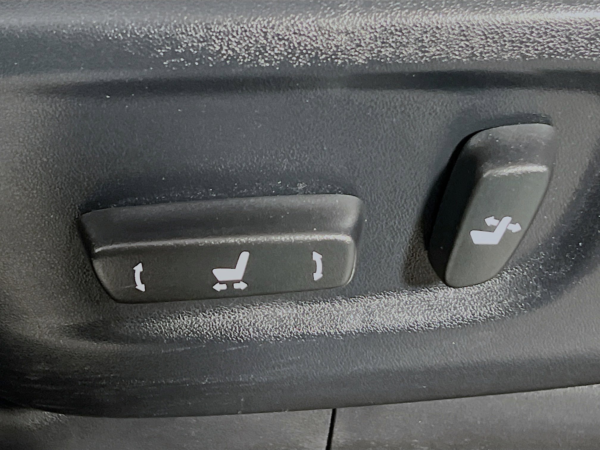 Used 2019 Toyota 4Runner SR5 Premium image 16