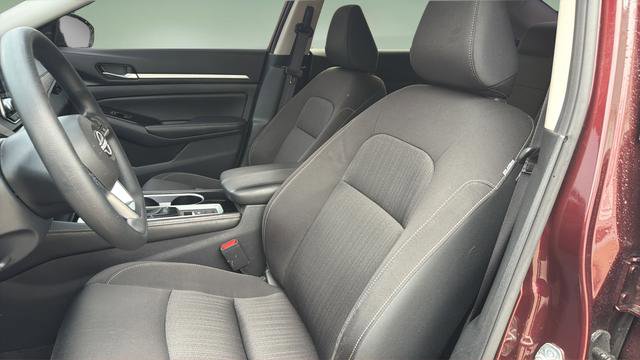 Used 2023 Nissan Altima 2.5 SV image 11