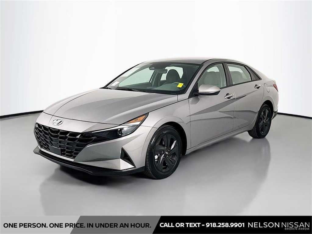 Used 2022 Hyundai Elantra SEL w/ Convenience Package