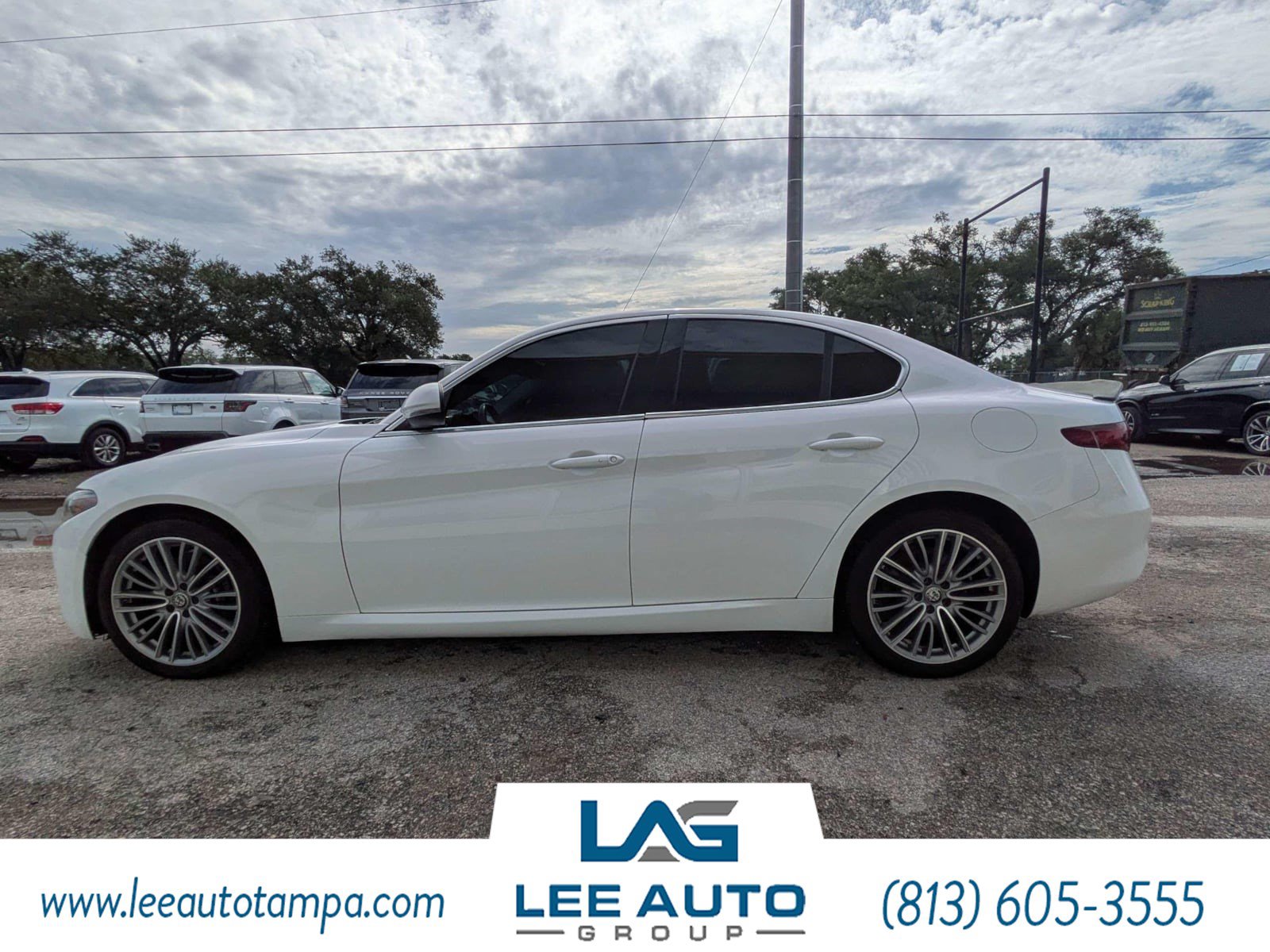 Used 2017 Alfa Romeo Giulia Ti w/ TI Lusso Light Wood Package AWD/4WD image 6